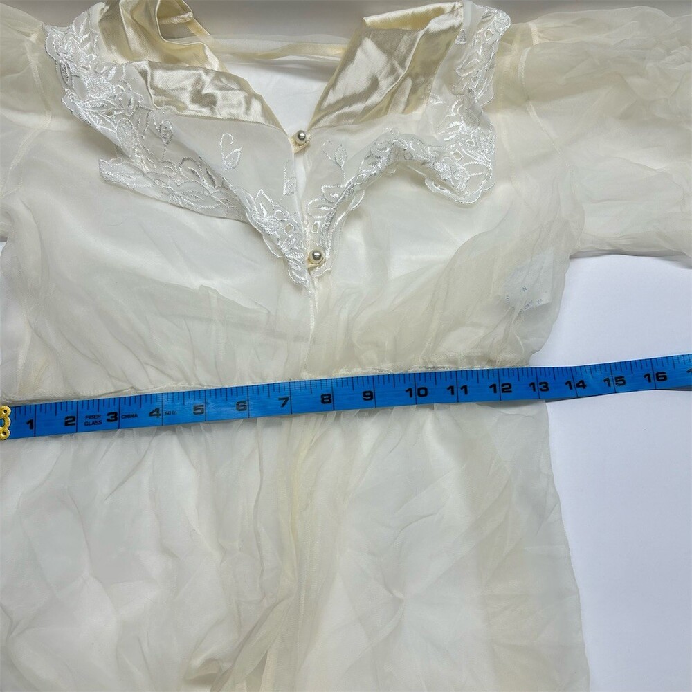 Vintage Sheer Peignoir Robe Womens Size M Ivory Lace Collar Pearl Buttons READ - Picture 7 of 9